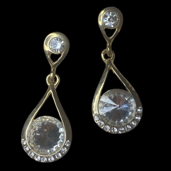 Vintage Teardrop Dangle Earrings with CZ Diamonds in a Gold Tone Setting-Pierced - Picture 1 of 6